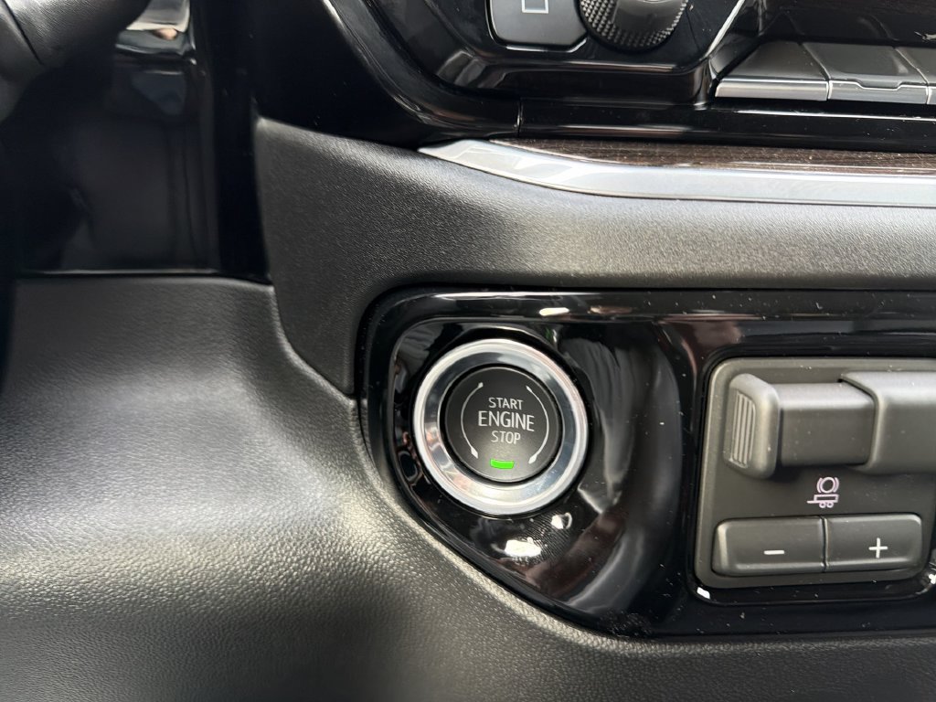 New 2026 Chevrolet Silverado 1500 RST w/ LPO, Dark Essentials Package AWD/4WD image 19