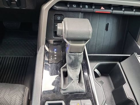 Used 2024 Toyota Sequoia SR5 w/ SR5 Premium Package AWD/4WD image 19