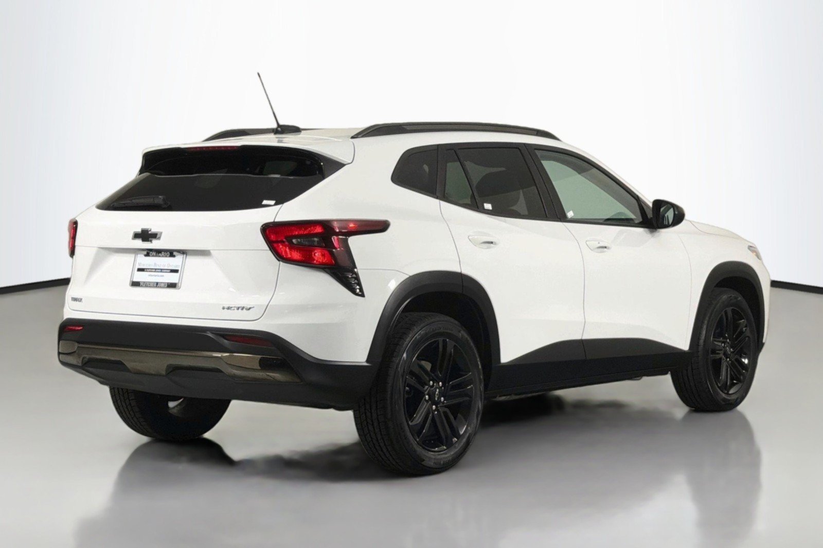 Used 2024 Chevrolet Trax ACTIV w/ Sunroof Package FWD image 11