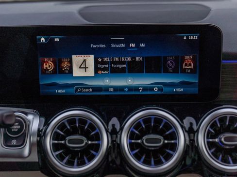 New 2026 Mercedes-Benz GLB 250 4MATIC image 21