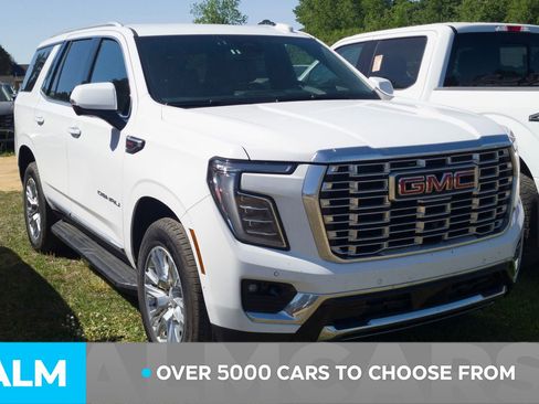Used 2025 GMC Yukon Denali AWD/4WD image 3