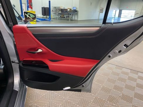 Used 2022 Lexus ES 300h F Sport image 38