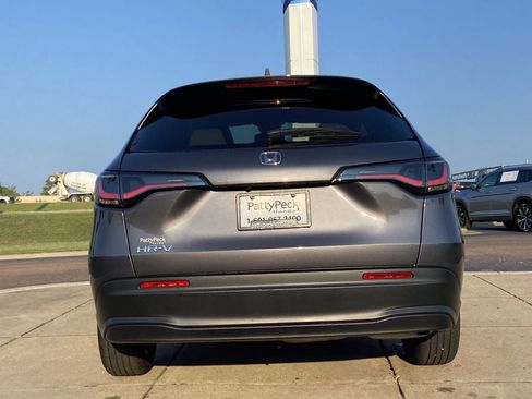 New 2026 Honda HR-V LX image 9
