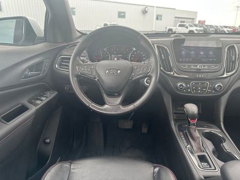 Used 2022 Chevrolet Equinox RS w/ RS Leather Package image 16