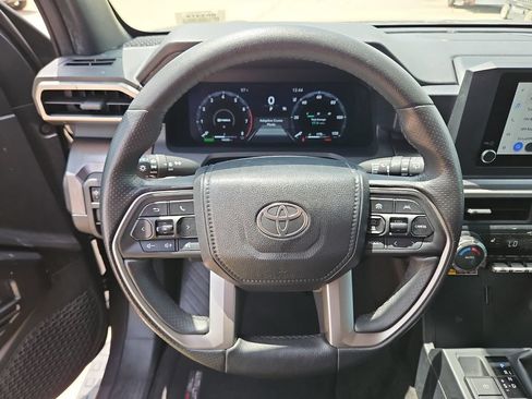Certified 2025 Toyota 4Runner TRD Off-Road AWD/4WD image 24