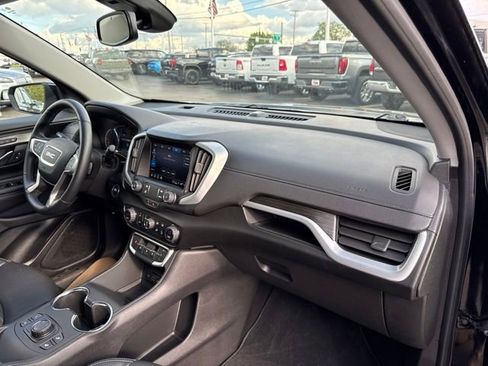 Used 2024 GMC Terrain SLT w/ Elevation Edition AWD/4WD image 28