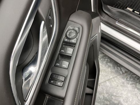 Certified 2021 GMC Yukon XL AT4 w/ Technology Package AWD/4WD image 9
