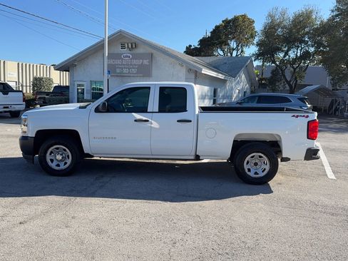 Used 2018 Chevrolet Silverado 1500 W/T w/ Trailering Package image 3