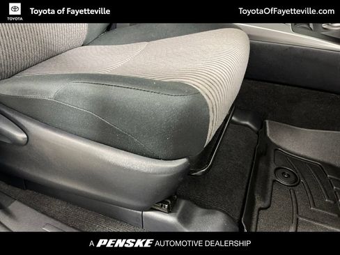 Used 2020 Toyota 4Runner SR5 AWD/4WD image 8
