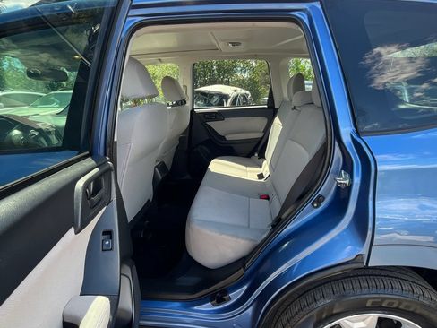 Used 2015 Subaru Forester 2.5i Premium AWD/4WD image 20