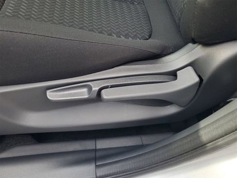 New 2025 Mitsubishi Eclipse Cross LE image 7