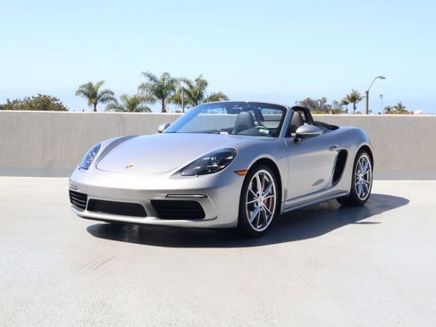 Certified 2022 Porsche 718 Boxster S RWD image 5