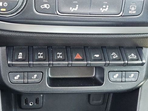 Used 2019 Chevrolet Colorado ZR2 AWD/4WD image 14