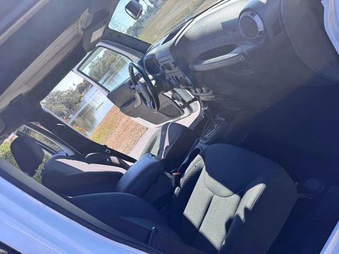 Used 2017 Jeep Wrangler Unlimited Sport w/ Quick Order Package 24S image 9