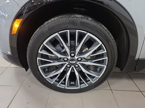 Used 2024 Cadillac XT4 Sport image 12