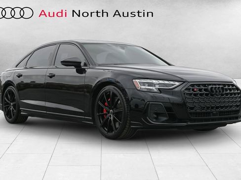 Used 2024 Audi S8 image 2