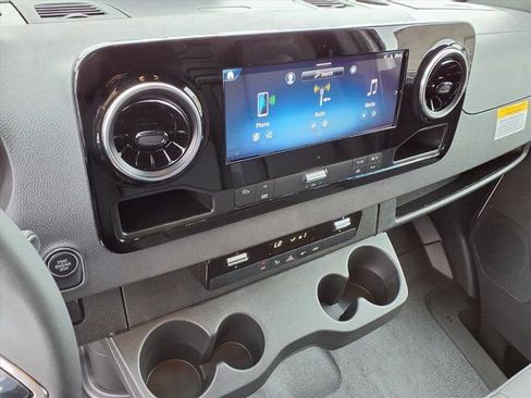 New 2026 Mercedes-Benz Sprinter 2500 image 5