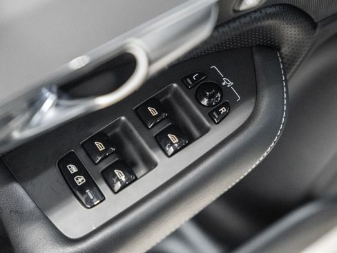 Used 2019 Volvo XC90 T5 R-Design w/ Protection Package Premier image 47