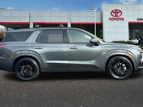 Used 2022 Hyundai Palisade Limited image 2