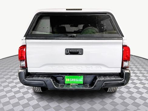 Used 2022 Toyota Tacoma SR image 8