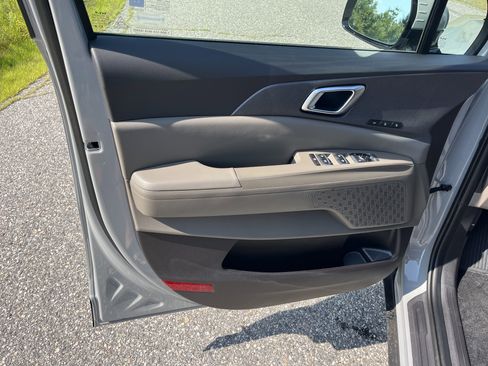 New 2026 Kia Carnival SX image 17