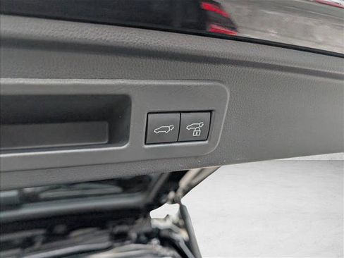 Used 2025 Toyota 4Runner TRD Off-Road Premium image 14