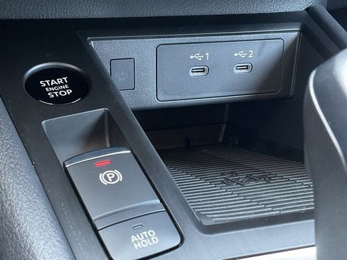 New 2026 Nissan Kicks SV image 34