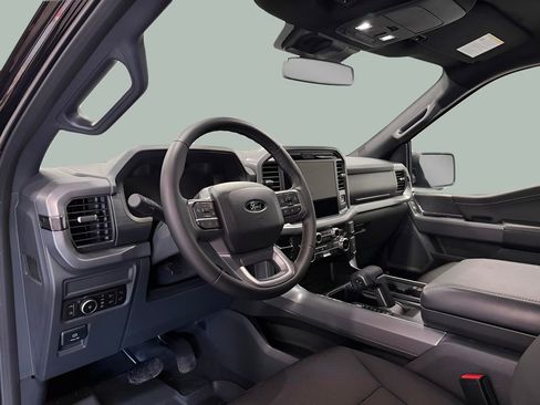 Used 2025 Ford F150 XLT w/ Equipment Group 302A MID image 26