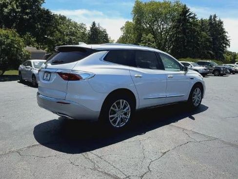 Certified 2023 Buick Enclave Essence w/ Experience Buick Package FWD image 8