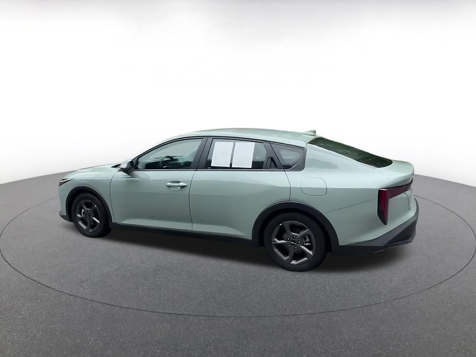 Used 2026 Kia K4 FWD image 9