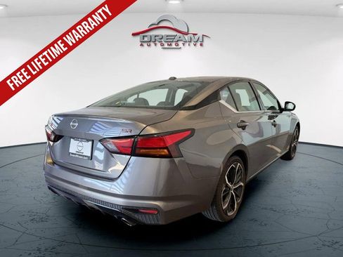 Used 2024 Nissan Altima 2.5 SR FWD image 20