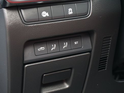 Certified 2025 MAZDA MAZDA3 s image 22