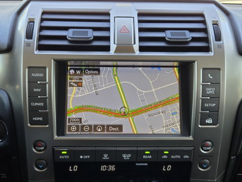 Used 2017 Lexus GX 460 Premium AWD/4WD image 23