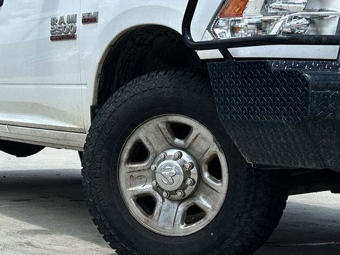 Used 2017 RAM 2500 Tradesman w/ Chrome Appearance Group RWD image 10