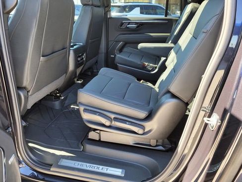 New 2026 Chevrolet Suburban Z71 w/ Comfort Package image 7