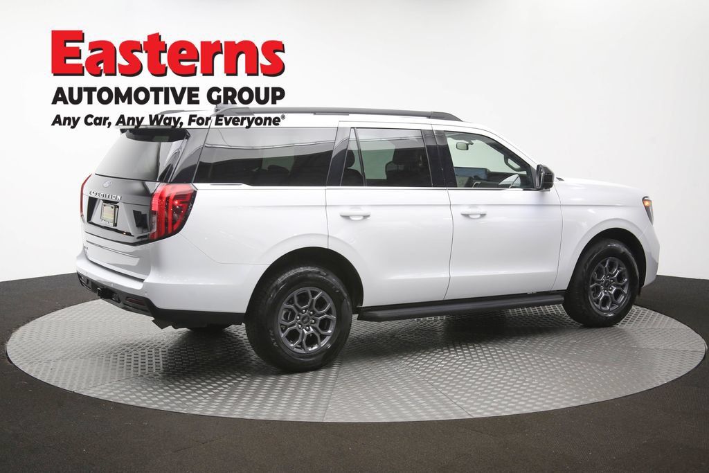 Used 2025 Ford Expedition Active AWD/4WD image 42