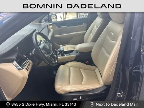 Used 2018 Cadillac XT5 FWD w/ LPO, Wheel Lock Package image 4