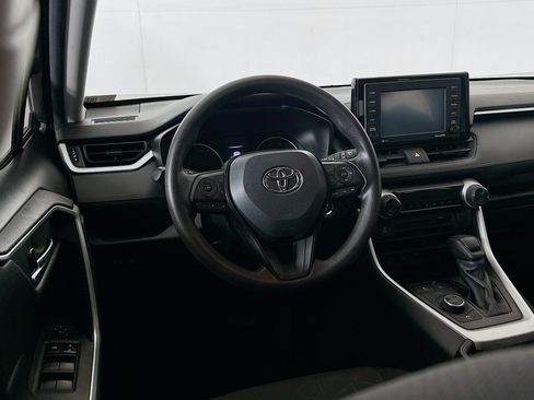 Used 2020 Toyota RAV4 XLE w/ Carpet Mat Package AWD/4WD image 18