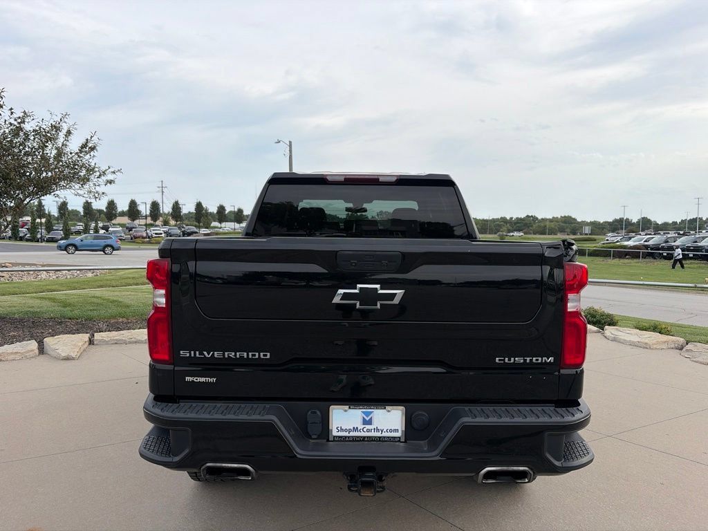 Used 2022 Chevrolet Silverado 1500 Custom Trail Boss w/ Safety Confidence Package AWD/4WD image 13