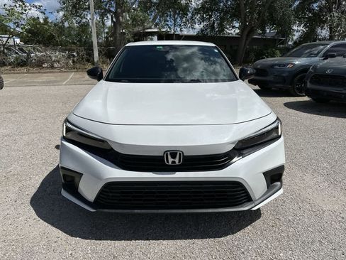 Used 2024 Honda Civic Sport image 3