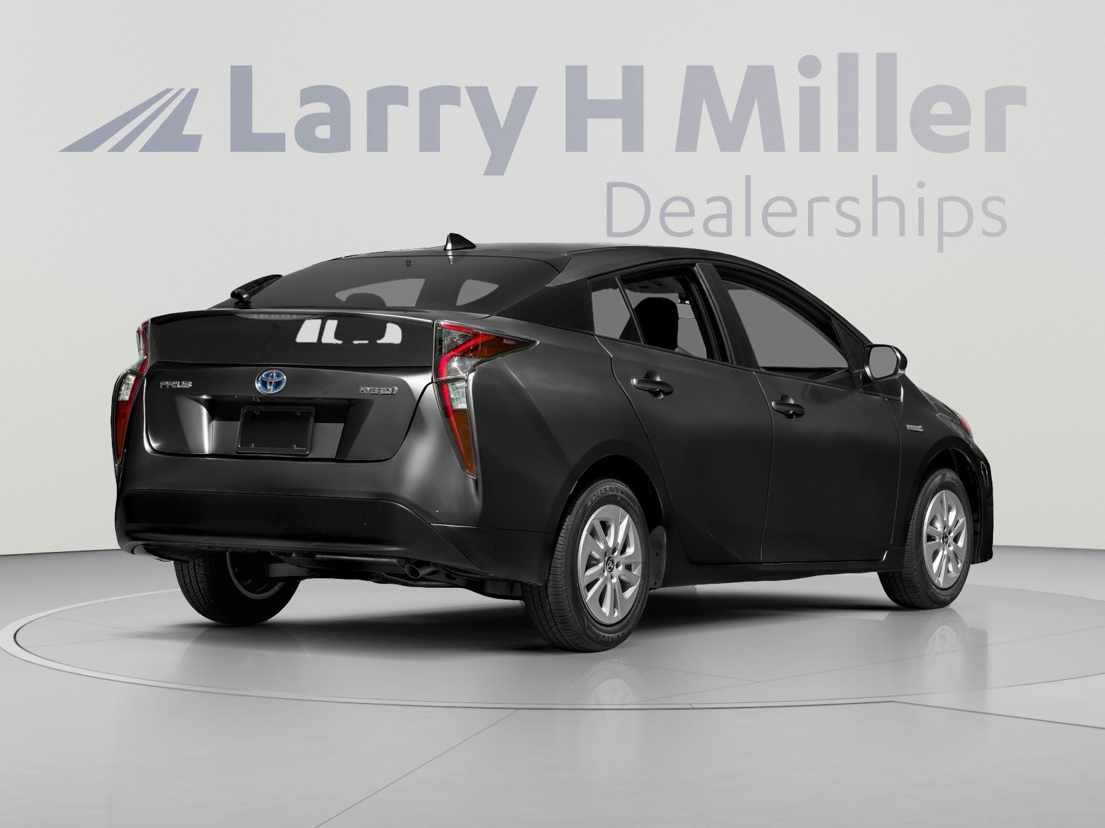 Used 2018 Toyota Prius Two w/ Prius Two Safety Plus Package FWD image 2
