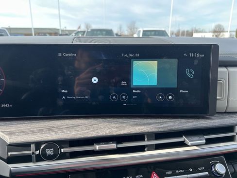 Used 2025 Hyundai Santa Fe Calligraphy image 22