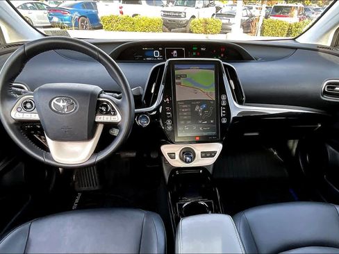 Used 2019 Toyota Prius Prime Advanced image 15