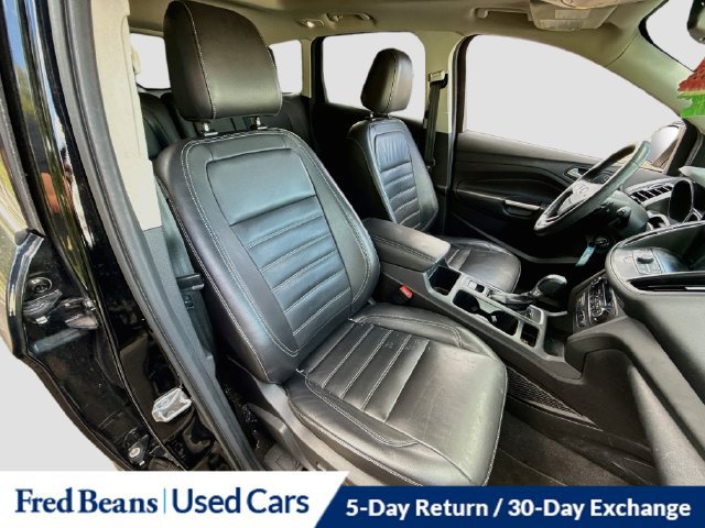 Used 2017 Ford Escape SE w/ SE Leather Comfort Package AWD/4WD image 36