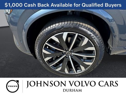 New 2026 Volvo XC90 B5 Plus AWD/4WD image 18