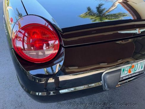 Used 2002 Ford Thunderbird image 19