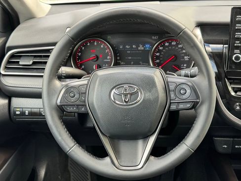 Used 2024 Toyota Camry XSE FWD image 12