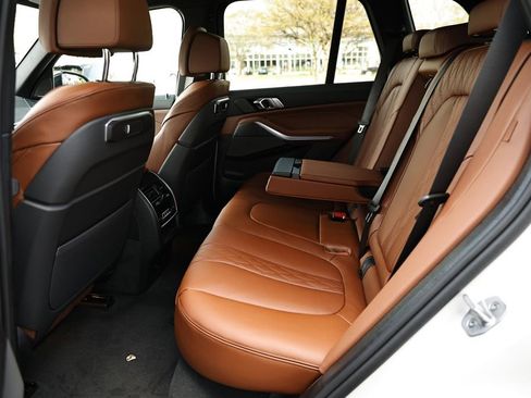 New 2026 BMW X5 xDrive50e w/ M Sport Package AWD/4WD image 28