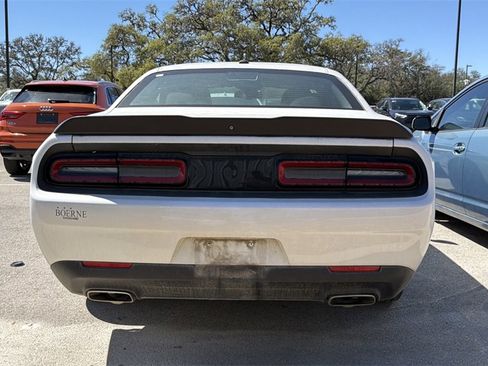 Used 2019 Dodge Challenger SXT w/ Blacktop Package image 4