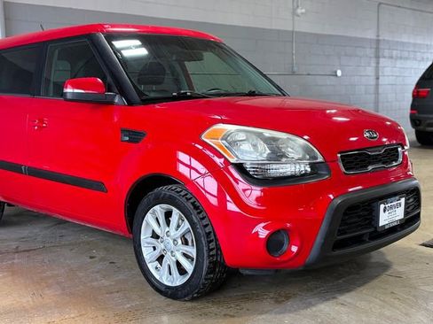Used 2012 Kia Soul + image 4